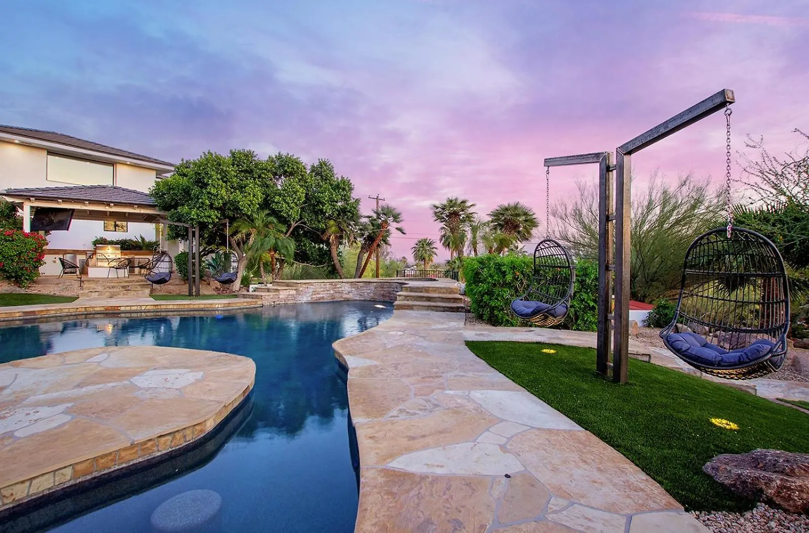 度假居 Camelback Mountain Mansion - Micro-Resort, Views, Golf, Heated Pool, Game Room 凤凰城 美国